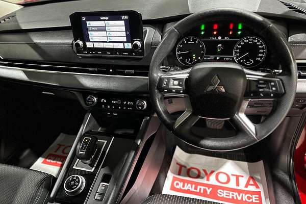 2024 Mitsubishi Outlander ES ZM