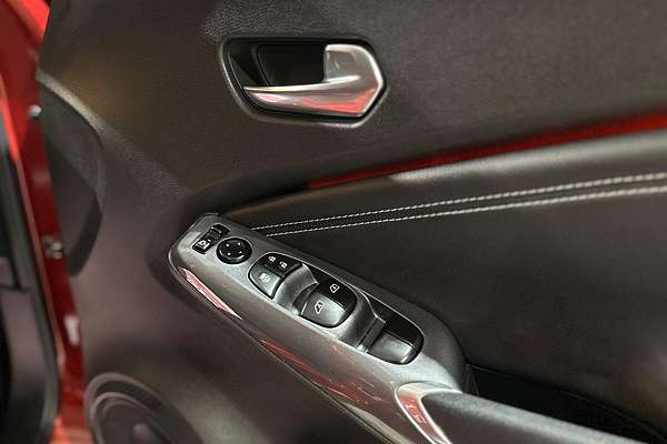 2023 Nissan JUKE ST-L F16