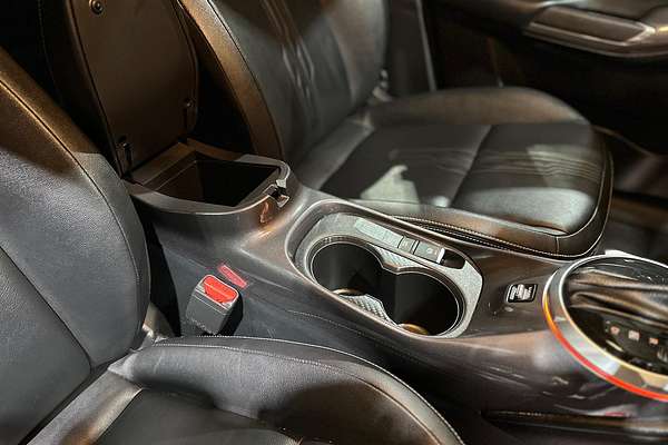 2023 Nissan JUKE ST-L F16