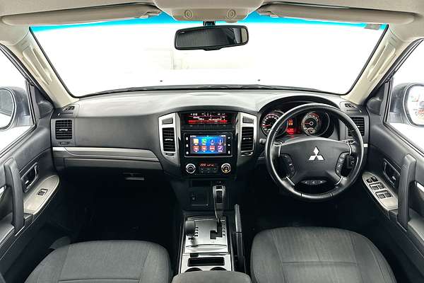 2018 Mitsubishi Pajero GLX NX