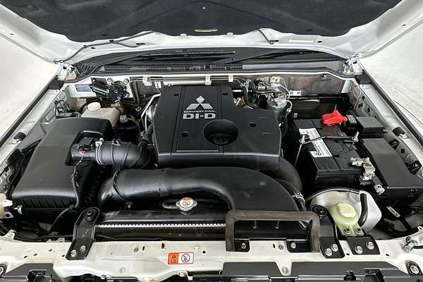 2018 Mitsubishi Pajero GLX NX