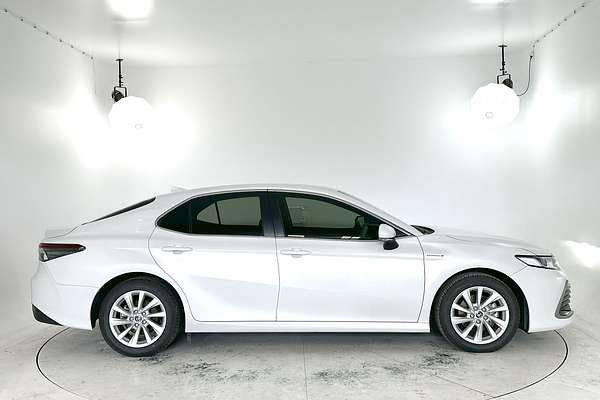 2021 Toyota Camry Ascent AXVH70R