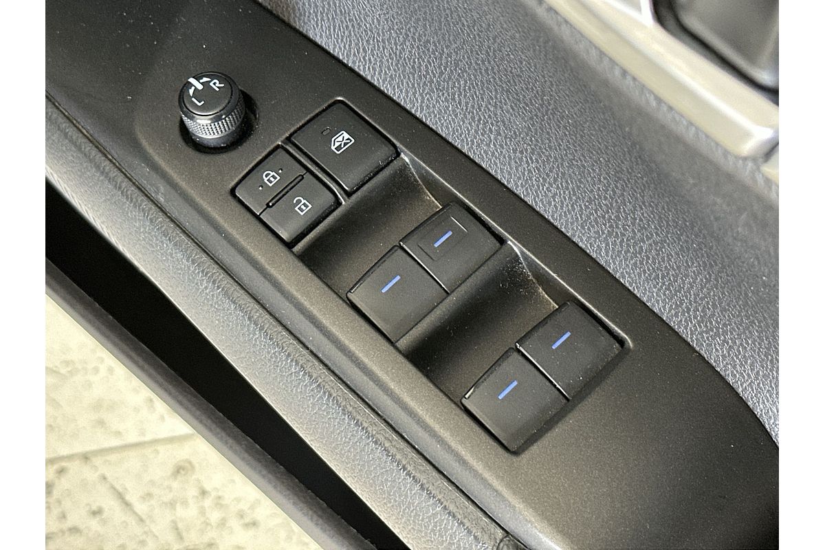 2021 Toyota Camry Ascent AXVH70R