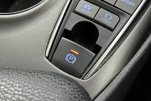 2021 Toyota Camry Ascent AXVH70R