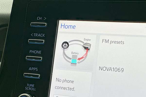 2021 Toyota Camry Ascent AXVH70R