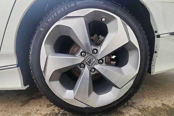 2018 Honda Accord Touring 1.5T