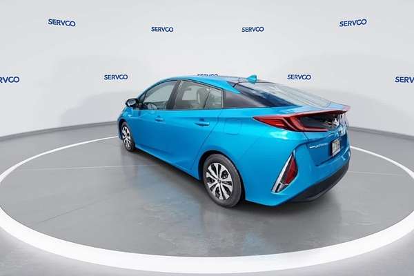 2021 Toyota Prius XLE