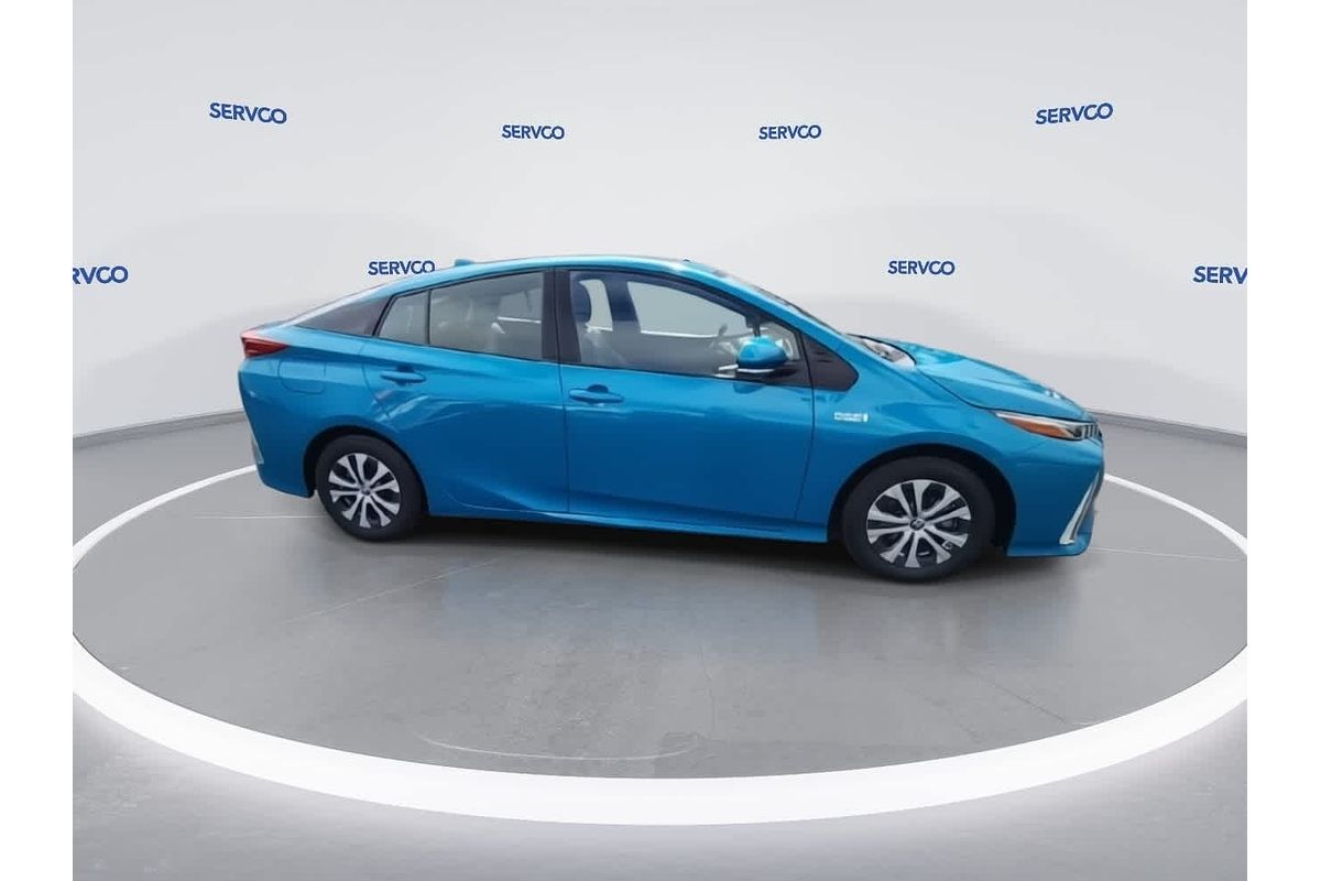 2021 Toyota Prius XLE