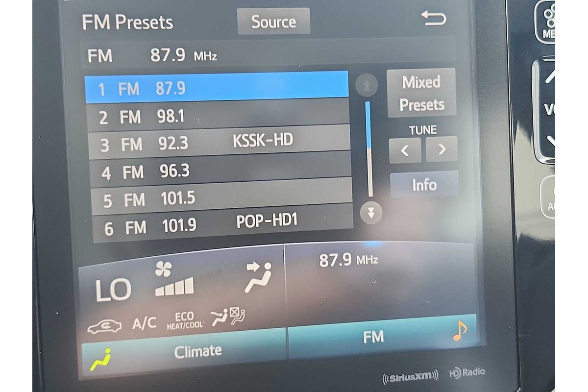 2021 Toyota Prius XLE