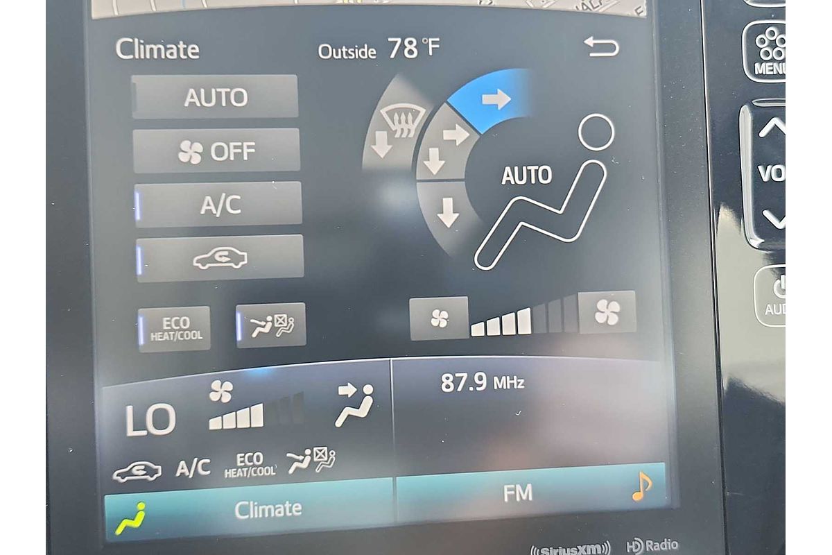 2021 Toyota Prius XLE