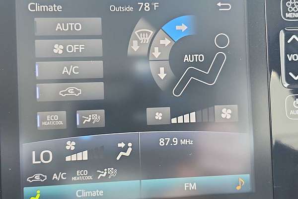 2021 Toyota Prius XLE