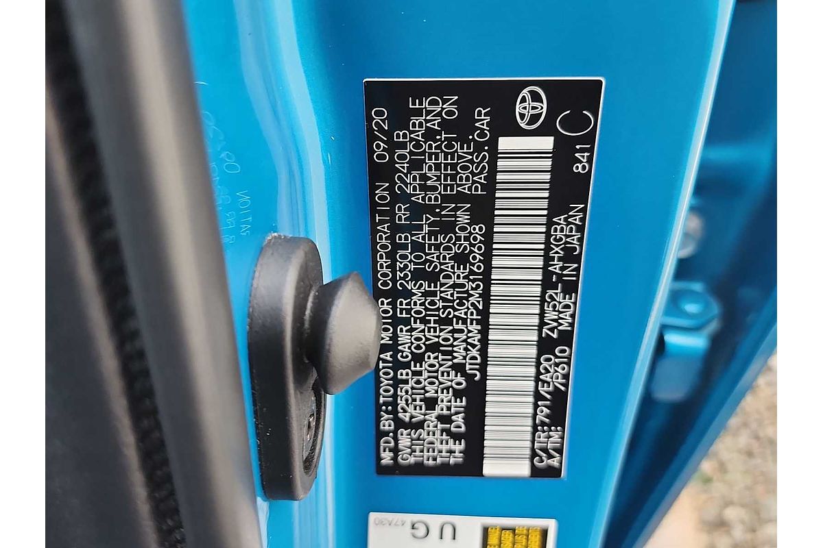 2021 Toyota Prius XLE