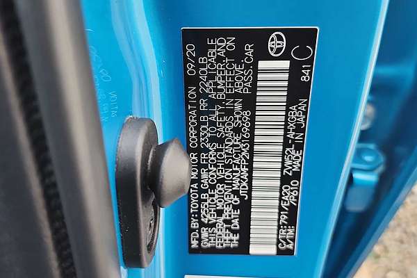 2021 Toyota Prius XLE