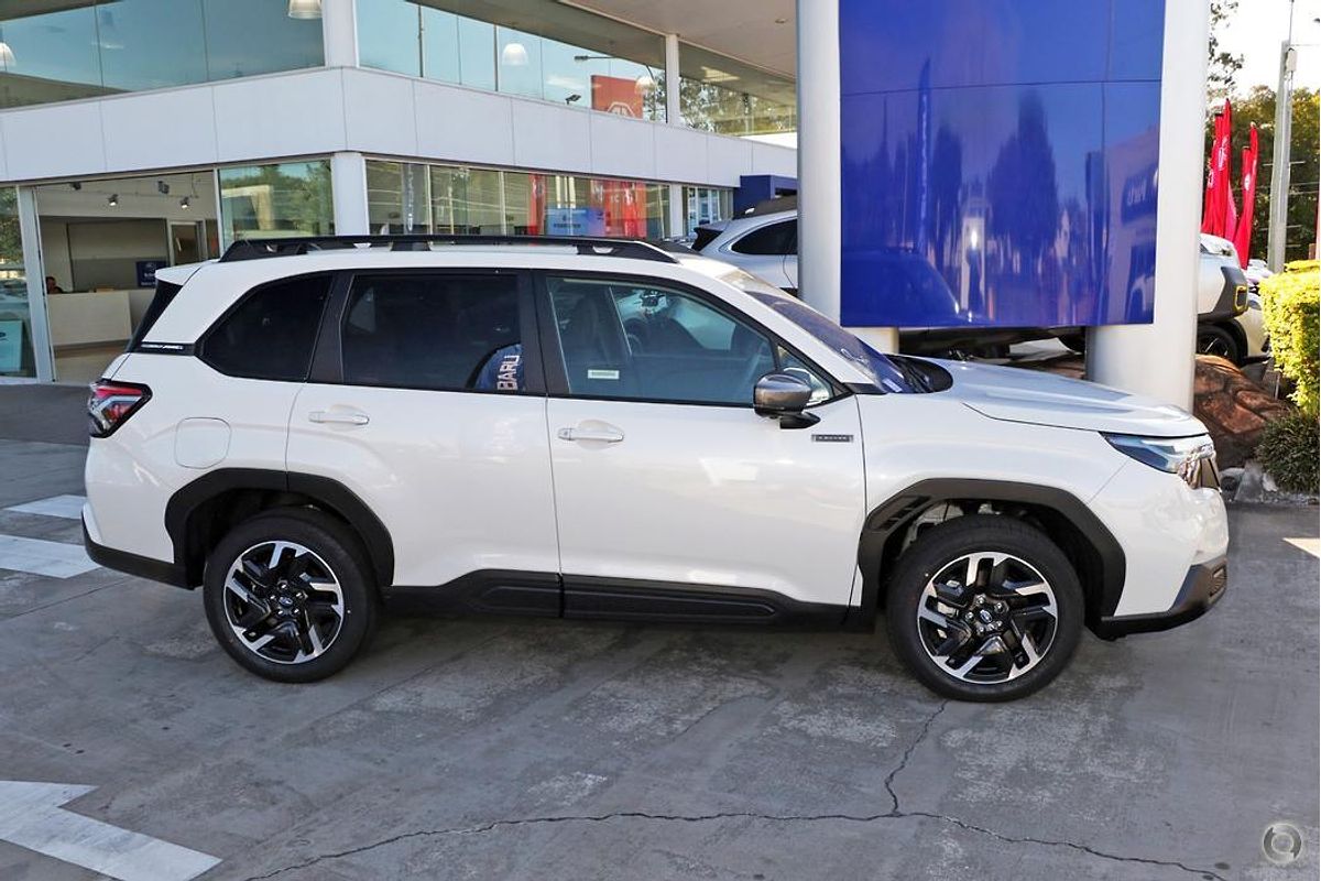 2025 Subaru Forester Hybrid S6