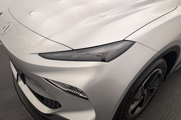 2025 MG MGS5 EV Essence 62 ZS3EM