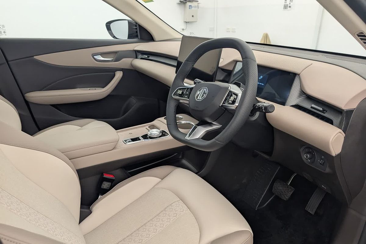 2025 MG MGS5 EV Essence 62 ZS3EM