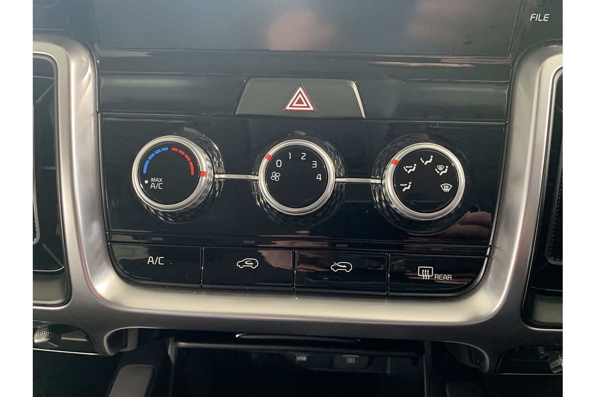 2022 Kia Sorento S MQ4