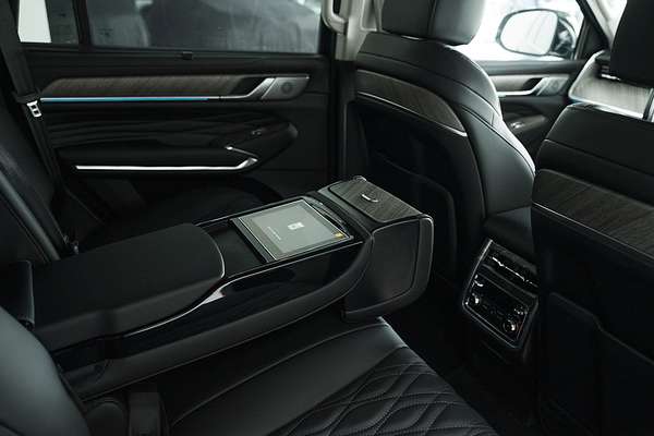 2025 GWM Tank 500 PHEV P03