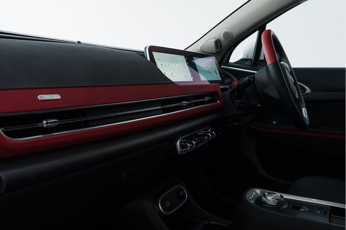 2025 GWM Ora GT ES11