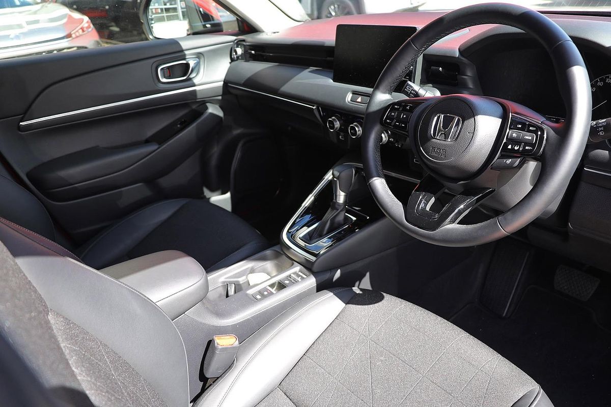 2023 Honda HR-V e:HEV L