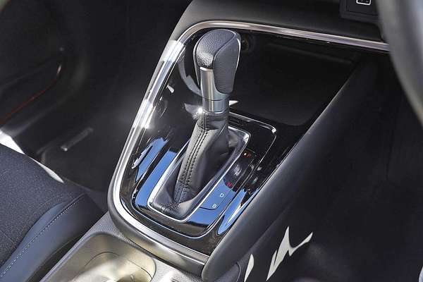 2023 Honda HR-V e:HEV L