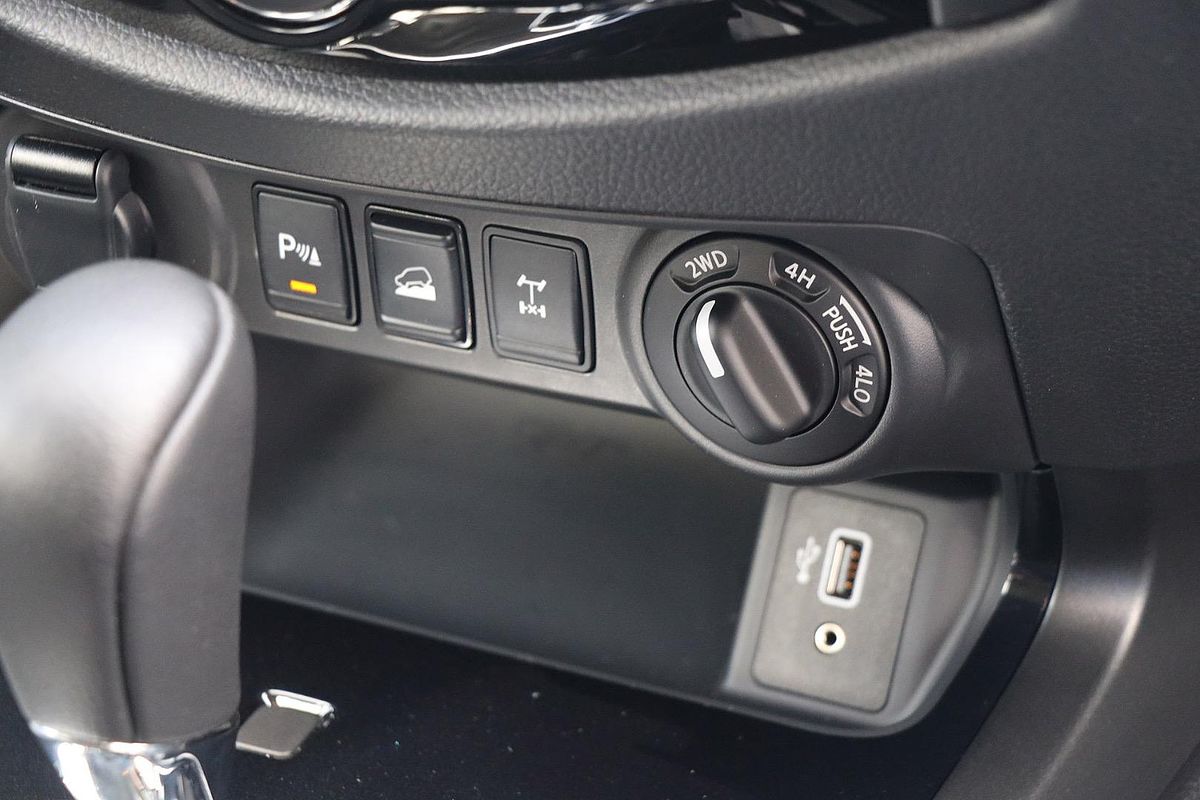 2024 Nissan Navara PRO-4X Warrior D23 4X4