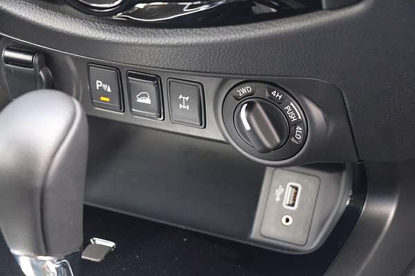 2024 Nissan Navara PRO-4X Warrior D23 4X4