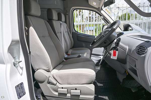 2022 LDV V80 LWB Mid Roof