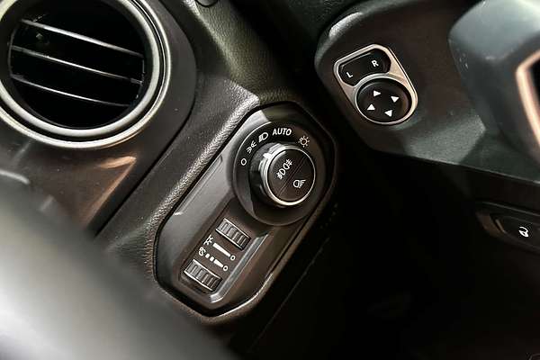 2022 Jeep Gladiator Night Eagle JT All Wheel Drive