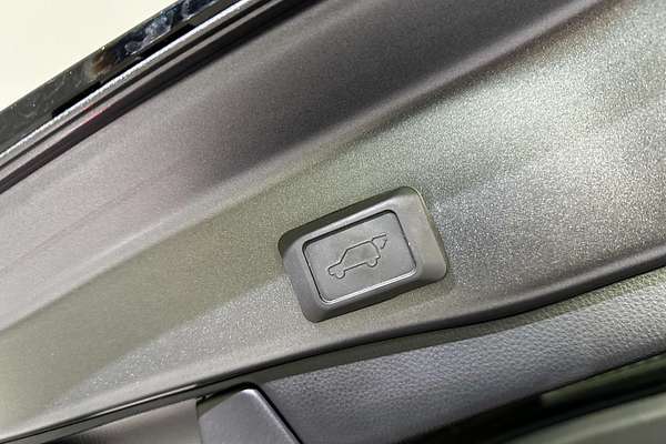 2024 Toyota RAV4 XSE AXAH52R