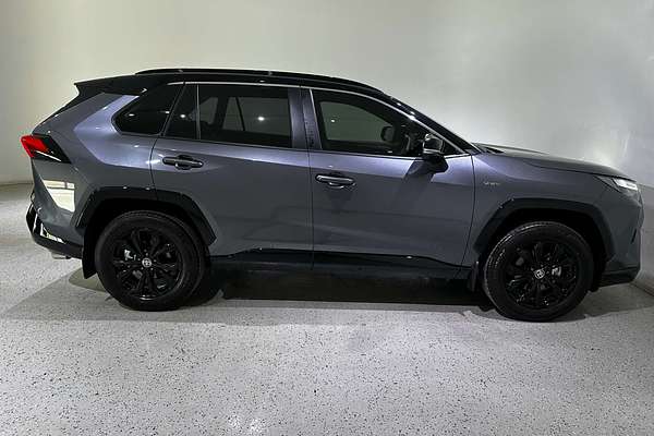 2024 Toyota RAV4 XSE AXAH52R