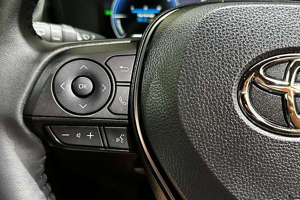 2024 Toyota RAV4 XSE AXAH52R