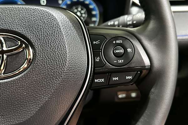 2024 Toyota RAV4 XSE AXAH52R