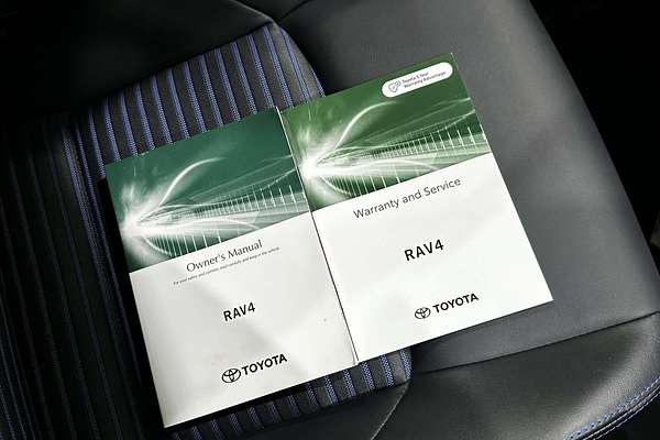 2024 Toyota RAV4 XSE AXAH52R