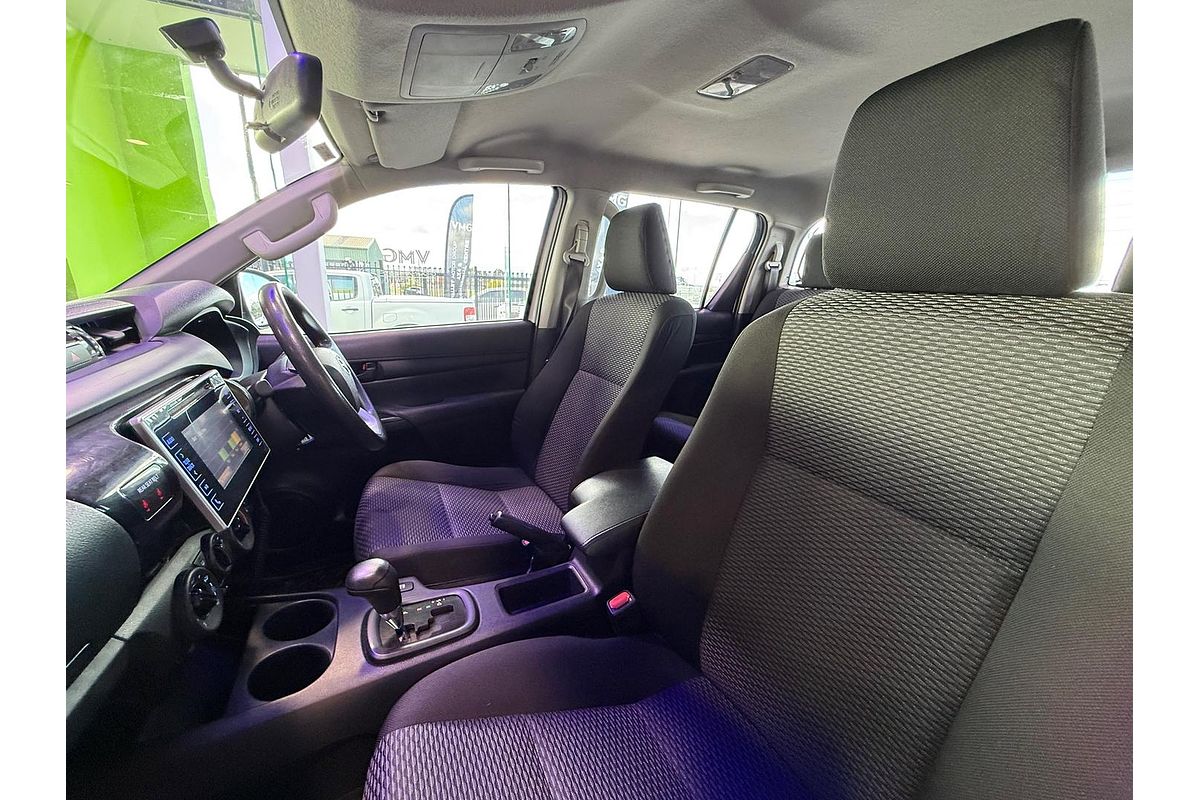 2016 Toyota Hilux Workmate GUN125R 4X4