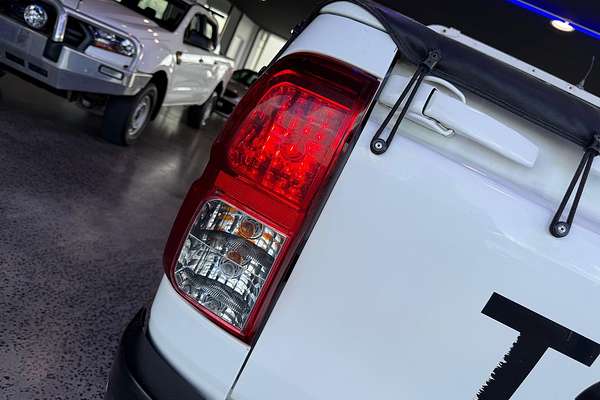 2016 Toyota Hilux Workmate GUN125R 4X4