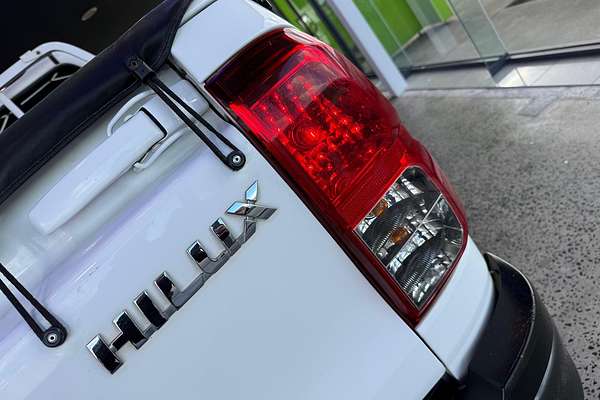 2016 Toyota Hilux Workmate GUN125R 4X4