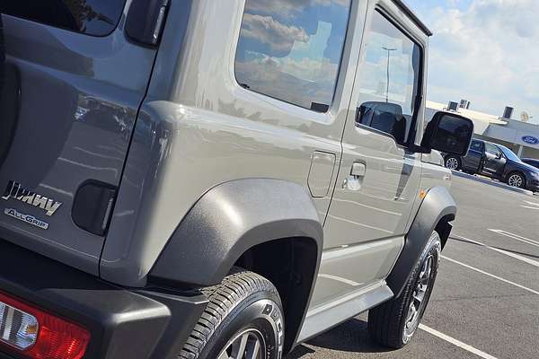 2022 Suzuki Jimny GJ