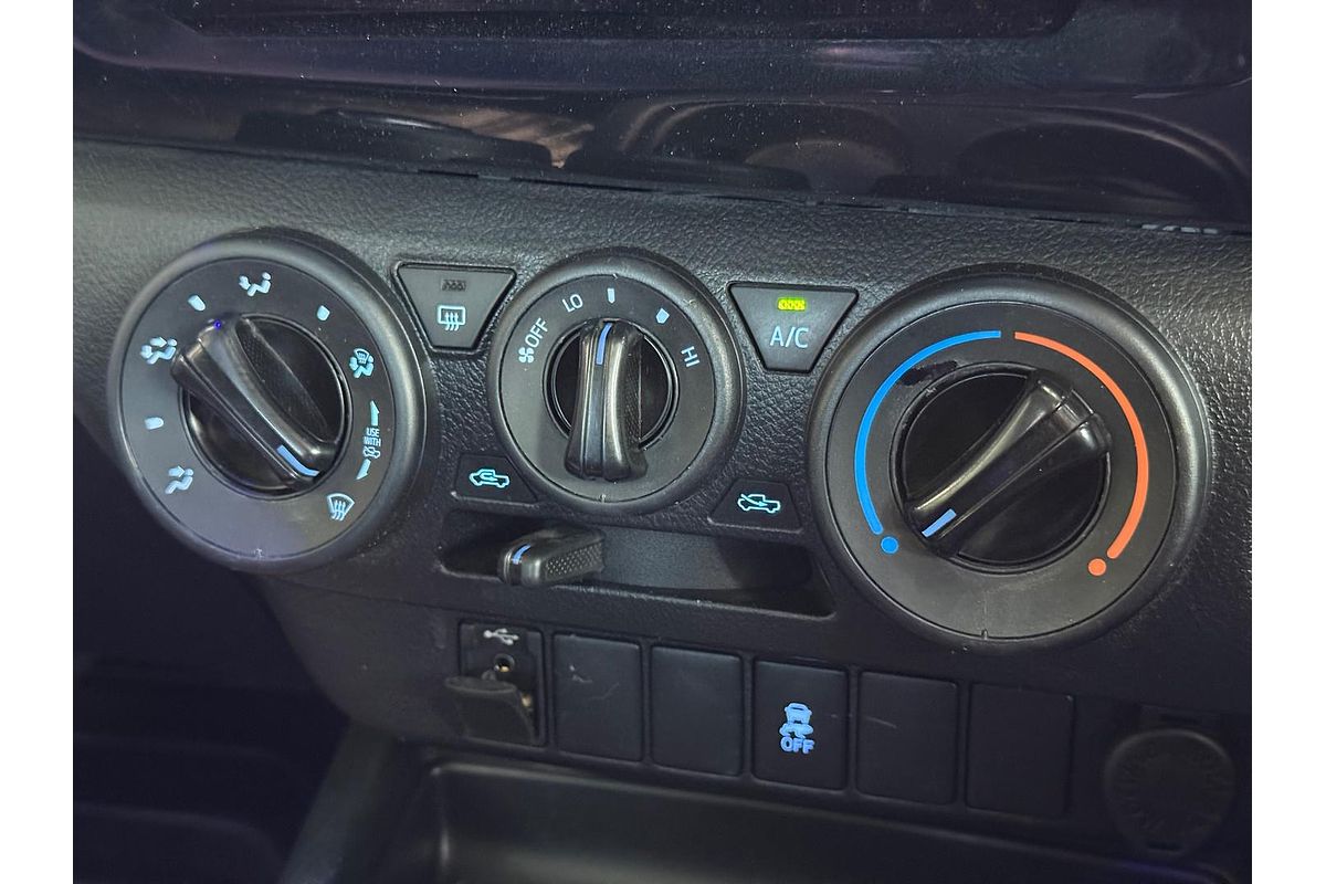 2016 Toyota Hilux Workmate GUN125R 4X4