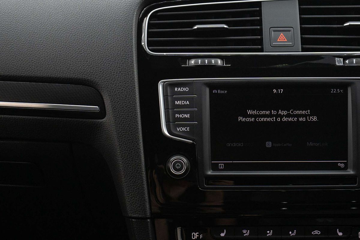 2017 Volkswagen Golf R 7.5