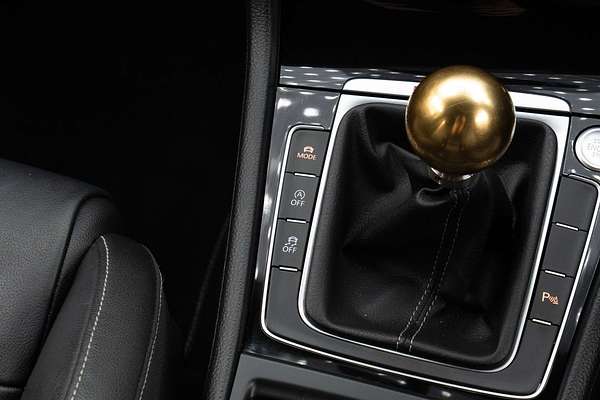 2017 Volkswagen Golf R 7.5