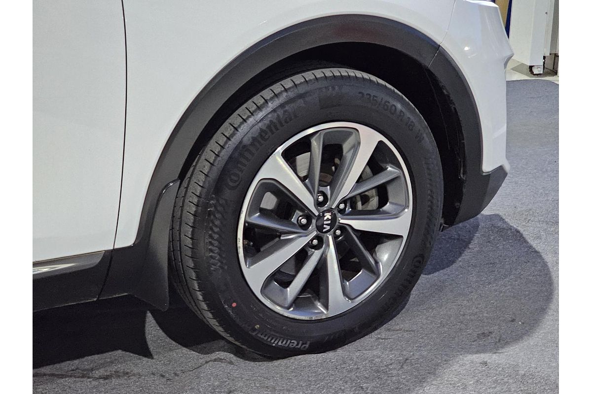 2018 Kia Sorento SLi UM