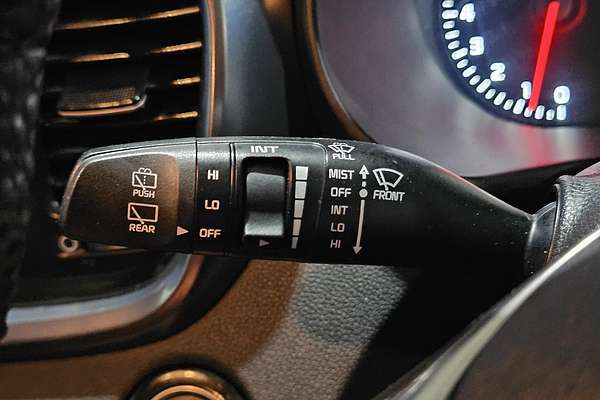 2018 Kia Sorento SLi UM