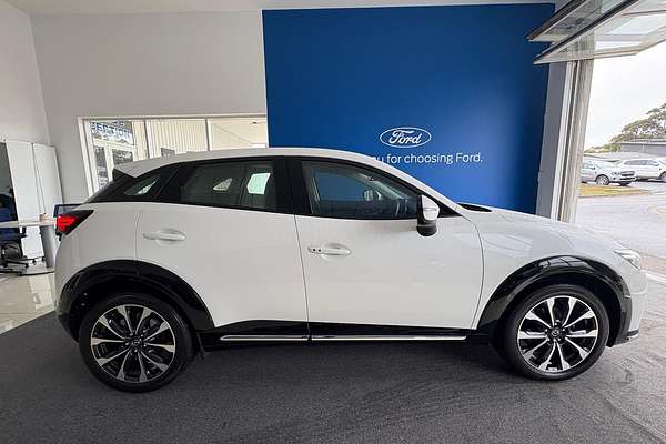 2023 Mazda CX-3 Akari DK