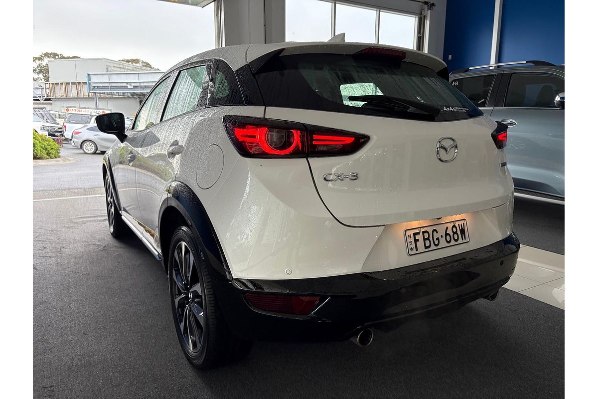 2023 Mazda CX-3 Akari DK