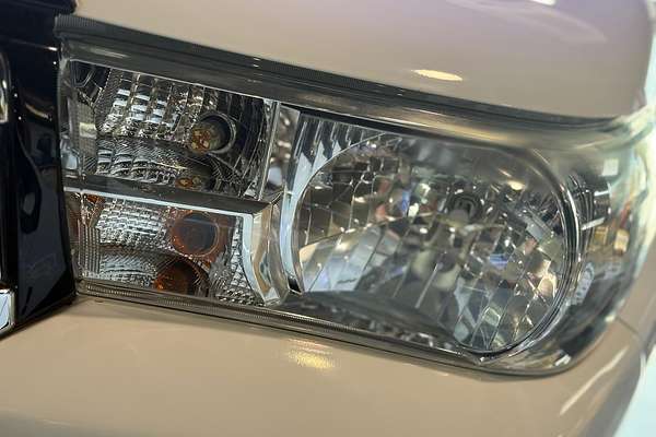 2018 Toyota Hilux SR GUN126R 4X4