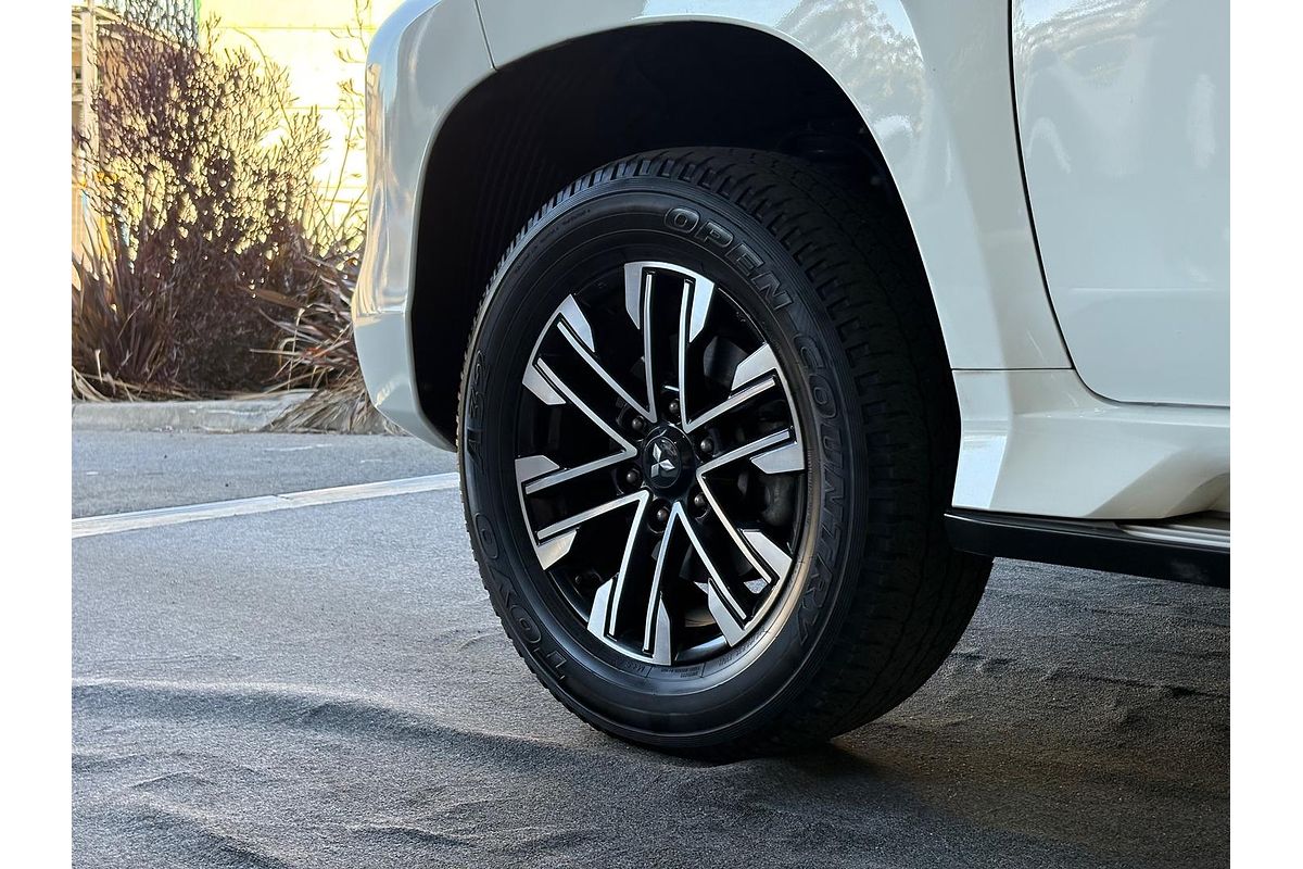 2022 Mitsubishi Pajero Sport Exceed QF