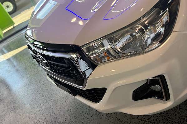 2018 Toyota Hilux SR GUN126R 4X4