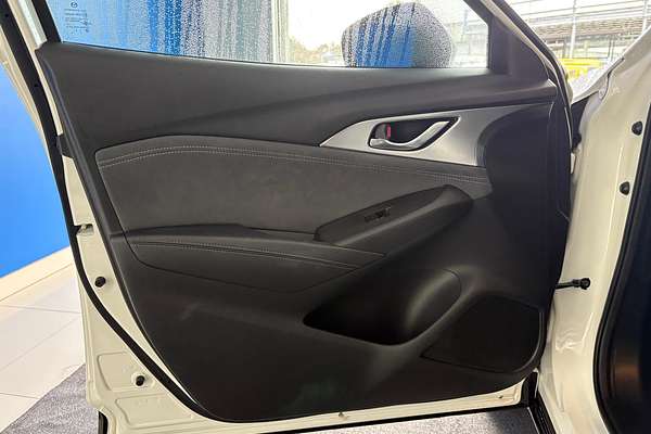 2023 Mazda CX-3 Akari DK