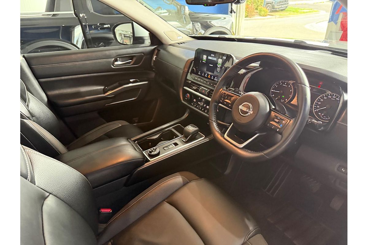 2023 Nissan Pathfinder Ti R53